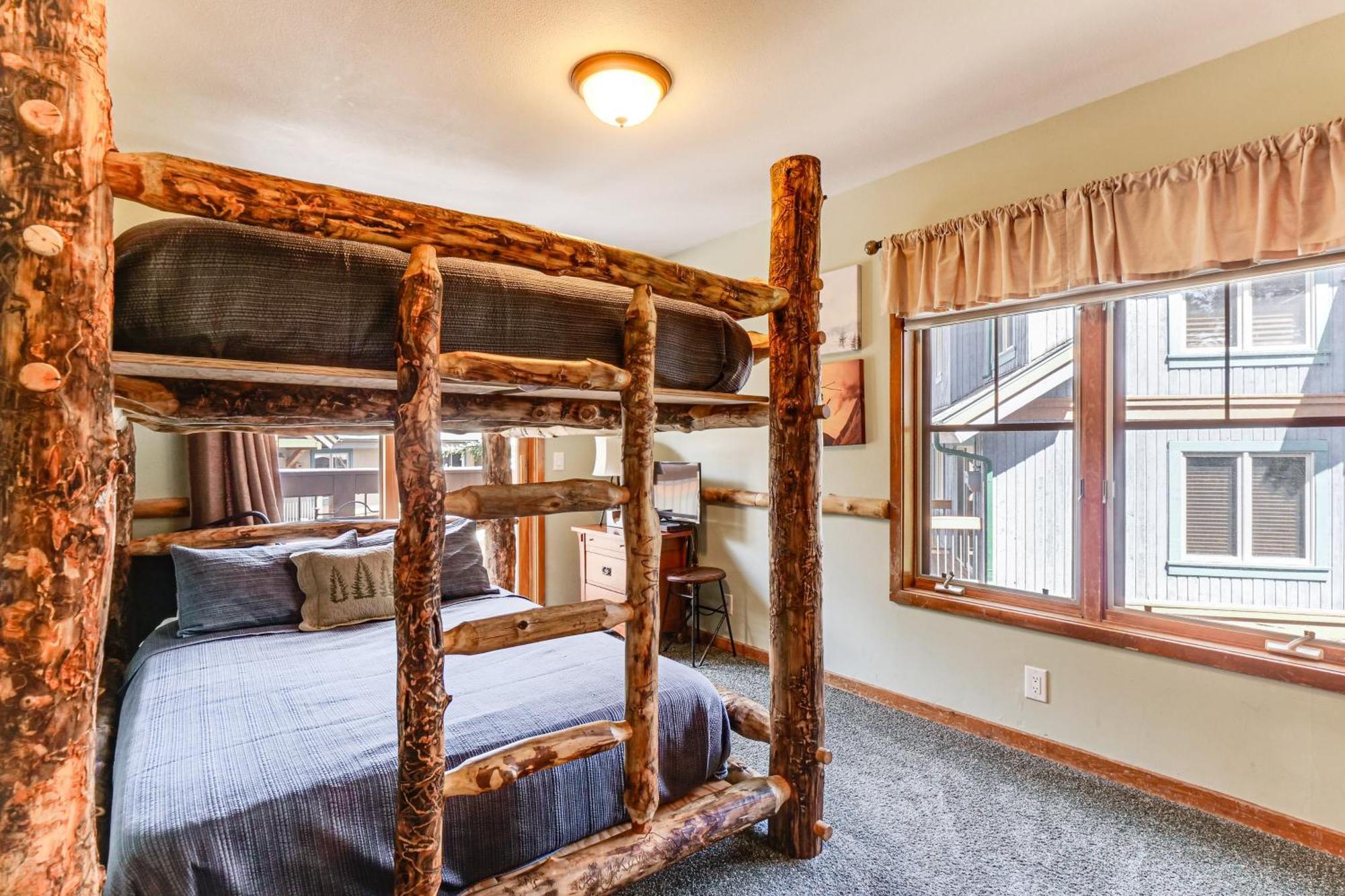 Breck Condo With Pool And Hot Tub Access Walk To Lift Breckenridge Exterior photo